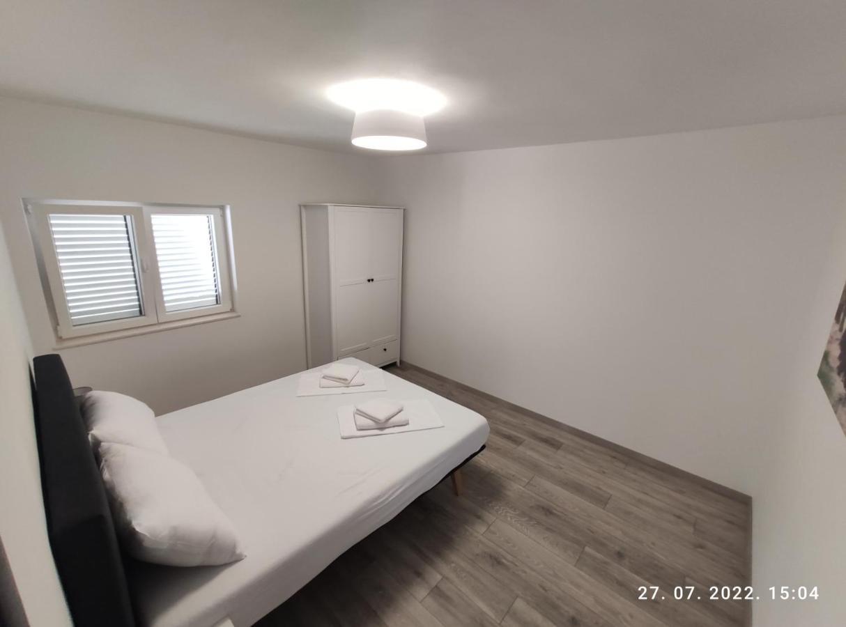 Aqua Apartments Omis Exterior photo